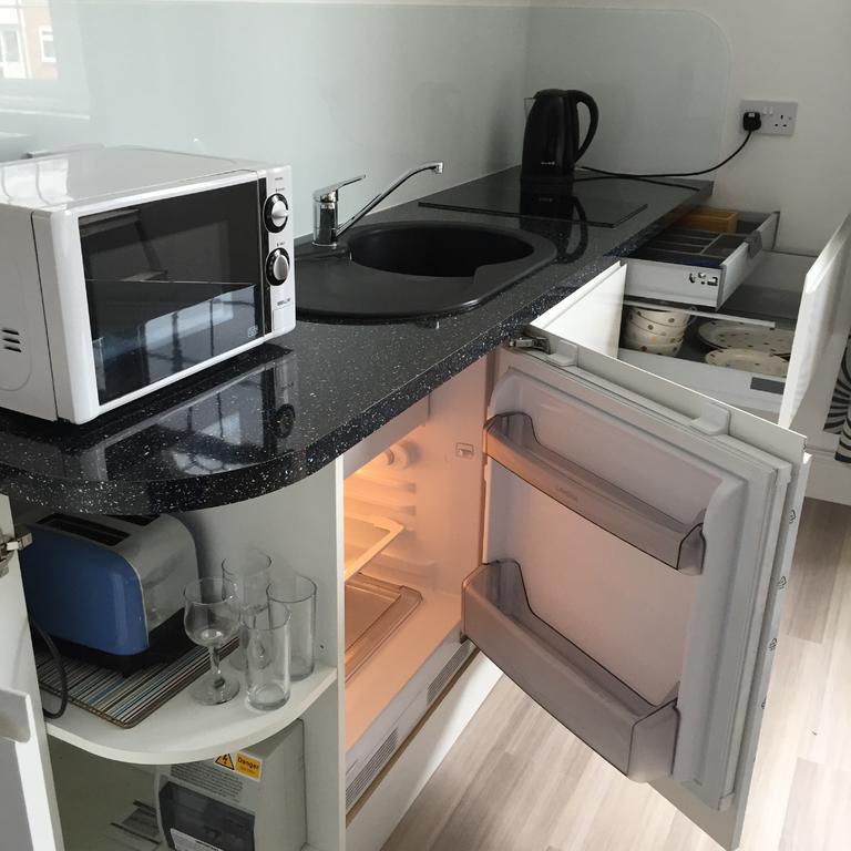 One Helena Road Serviced Apartments Southsea Ruang foto